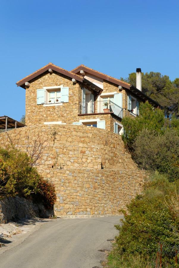 B&B Normanna Dolceacqua Ngoại thất bức ảnh